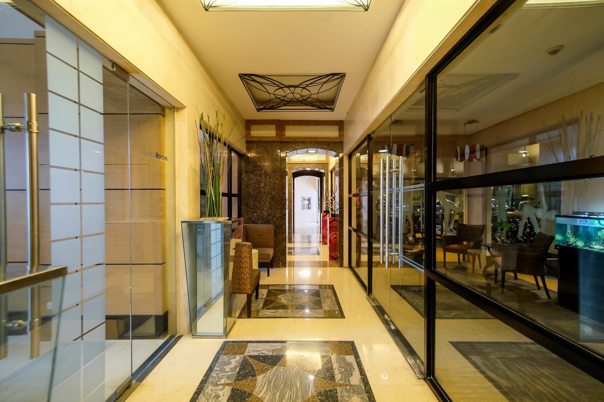Zen Home Forbeswood Parklane Bgc Taguig Eksteriør billede